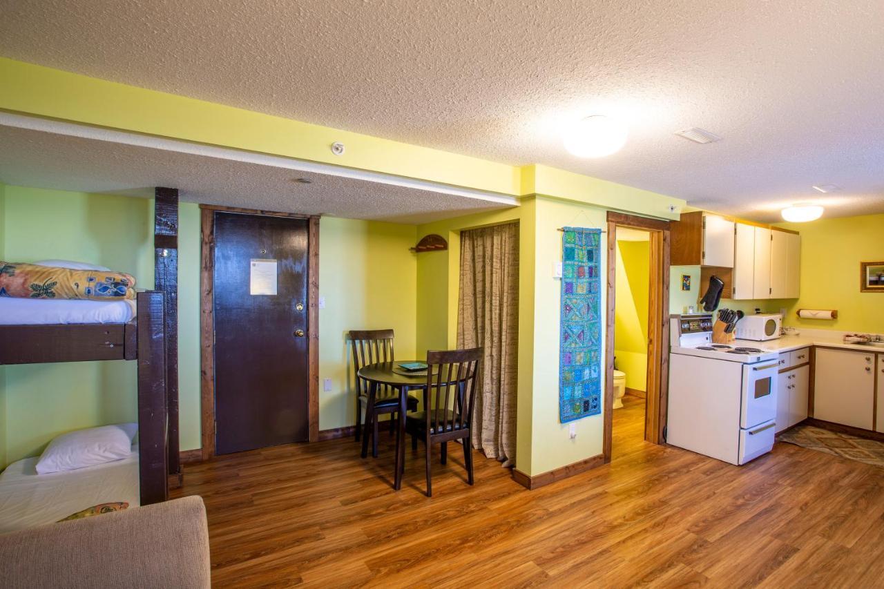 The Pinnacles Suites & Townhomes Silver Star Eksteriør billede