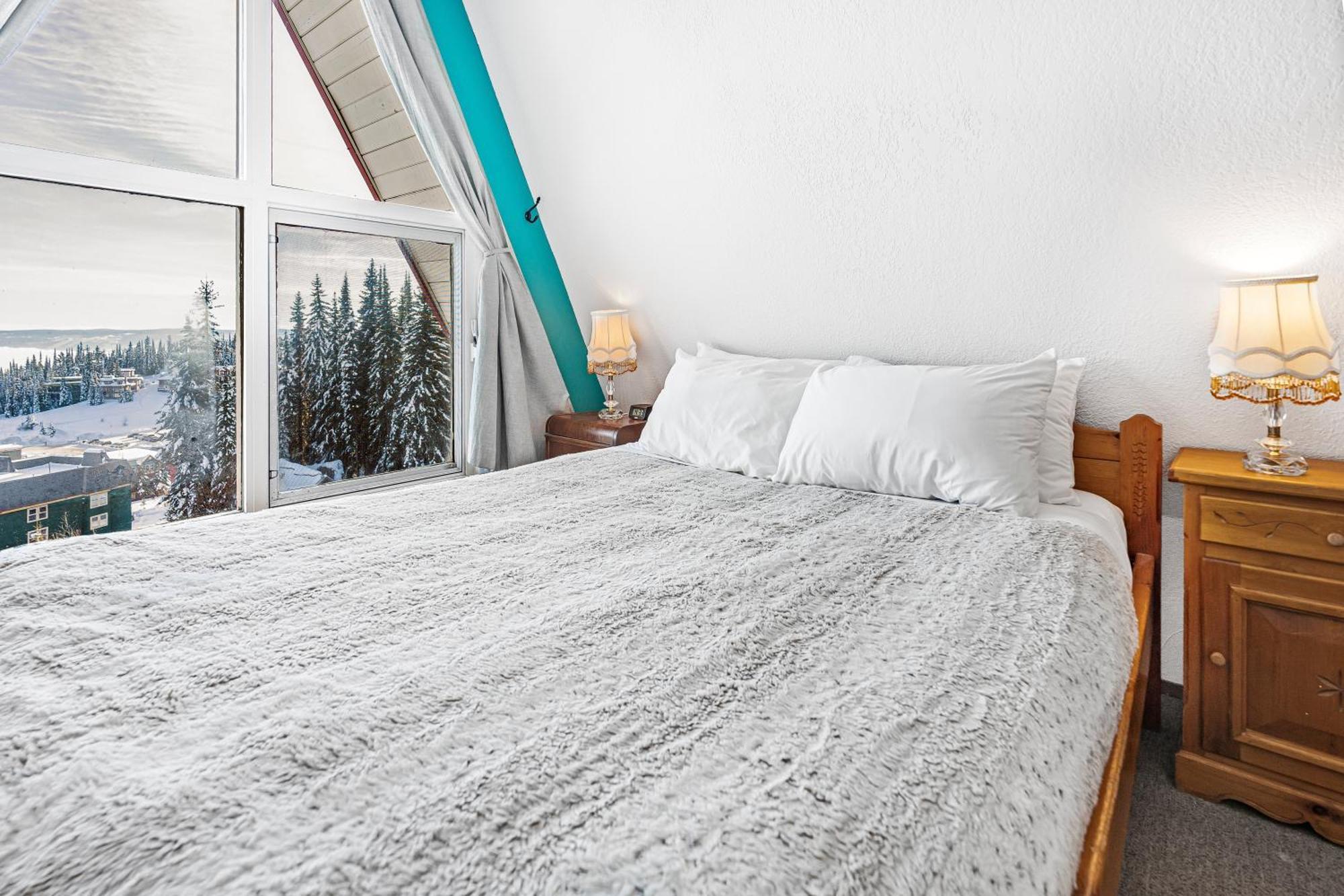 The Pinnacles Suites & Townhomes Silver Star Eksteriør billede