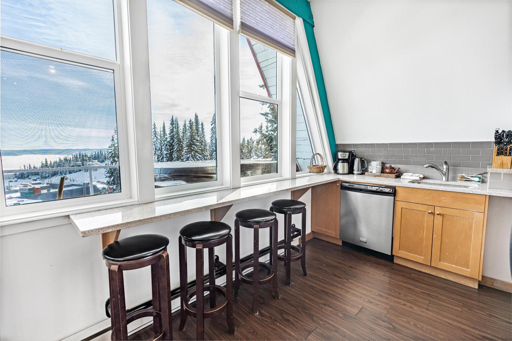 The Pinnacles Suites & Townhomes Silver Star Eksteriør billede