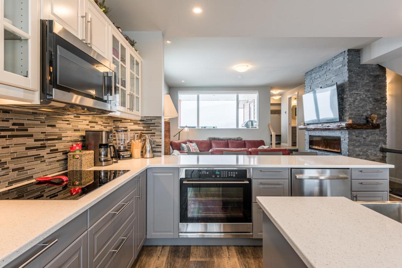 The Pinnacles Suites & Townhomes Silver Star Eksteriør billede