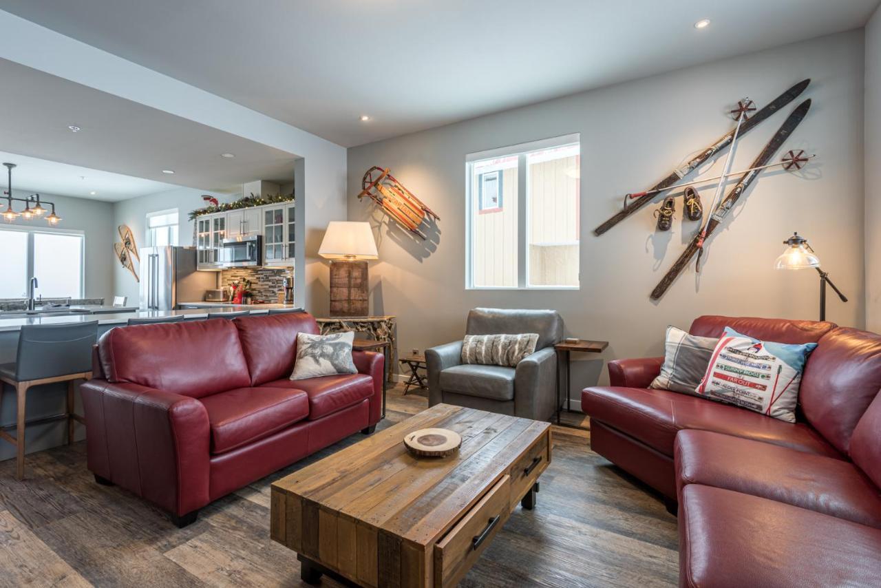 The Pinnacles Suites & Townhomes Silver Star Eksteriør billede