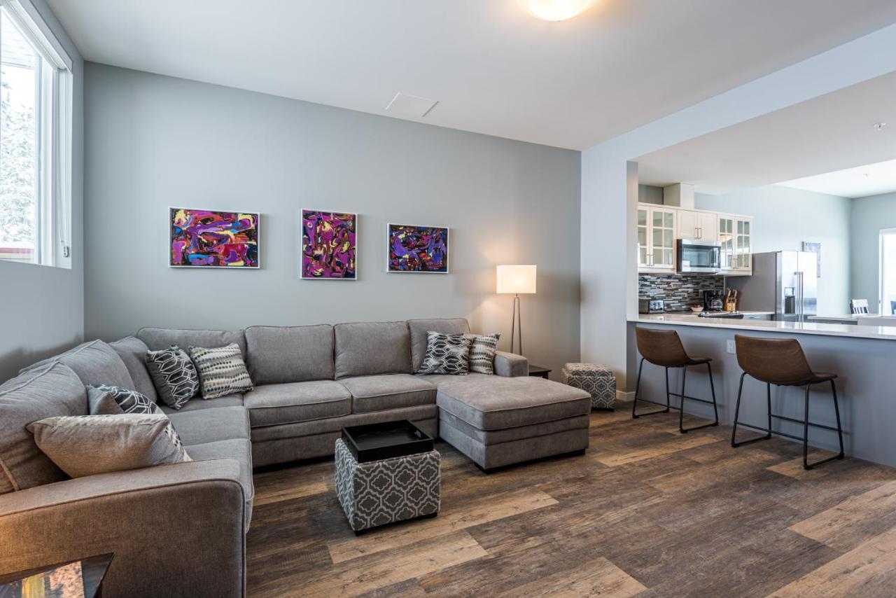 The Pinnacles Suites & Townhomes Silver Star Eksteriør billede